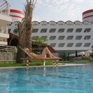 Hotel Transatlantik Ex. Queen Elizabeth