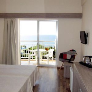 Marina Hotel
