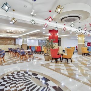 Crystal Club World Of Colours