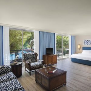 Hotel IC Green Palace