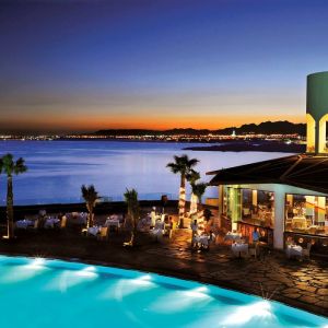 Reef Oasis Blue Bay Resort and Spa