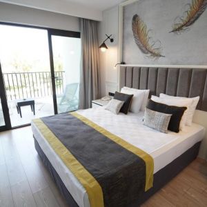 The Raga Side 16 Fine Dining Hotel Adult Only