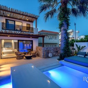 Soleil Apartments and Studios