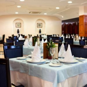 Hotel Blue Sea Lagos de Cesar