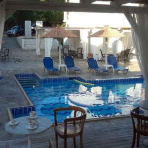 Hotel Esperides Sofras and Bungalows