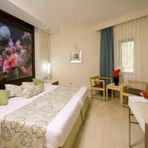 Hotel Blue Waters Club