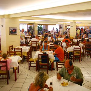 Eri Beach Hotel