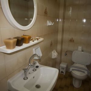 Nikos Hotel