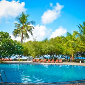 Hotel Chaaya island Dhonveli Beach