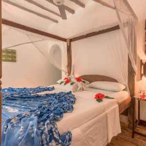 Hakuna Majiwe Beach Lodge