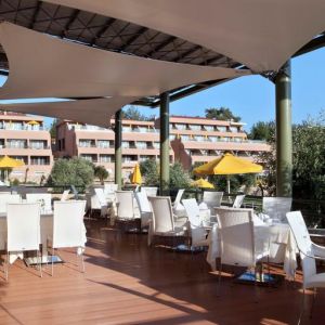 Hotel Royal Paradise Beach Resort and Spa