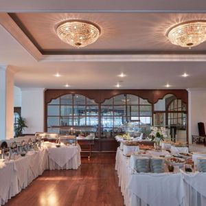Hotel Grecian Bay