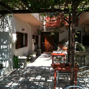 Hotel Alexander Beach and Village