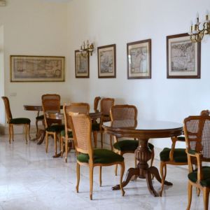 Hotel Roger de Flor by Seleqtta