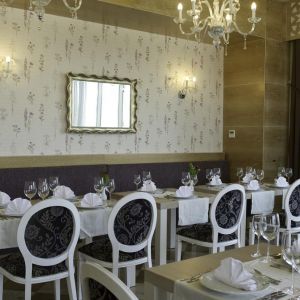 Hotel Roma Beach Resort and Spa