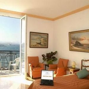 Hotel Astron
