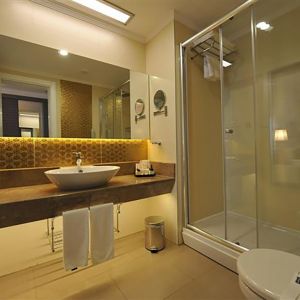 Hotel Kirman Belazur Resort and Spa