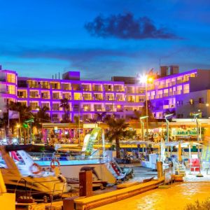 Limanaki Beach Hotel and Suites