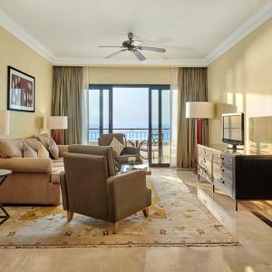 Park Regency (ex Hyatt Regency)