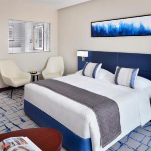 Movenpick Hotel and Apartments Bur Dubai