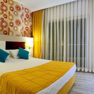 Hotel Ramada Resort By Wyndham Side