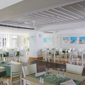 Hotel Golden Bay Beach