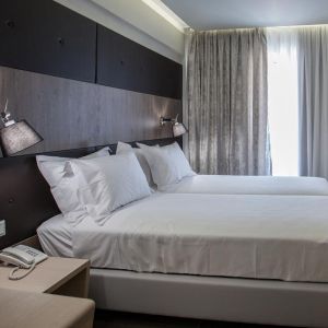 Melrose Hotel