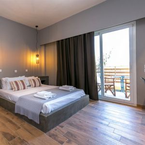 Zoe Hotel