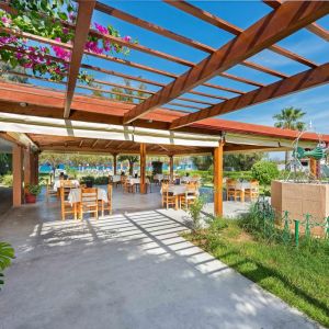 Hotel Bayside Katsaras