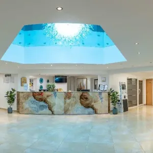 Hotel Opal