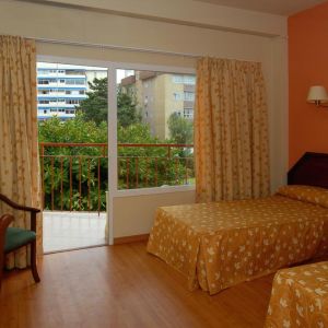 Hotel Monarque Cendrillon