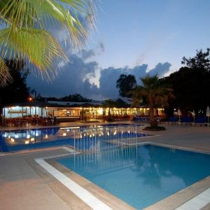 Hotel Maya Golf