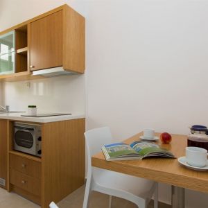 Eltina Hotel