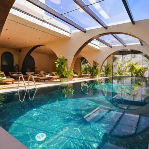 Hotels and Resorts Flower