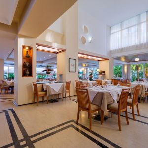 Hotel Apollo Beach