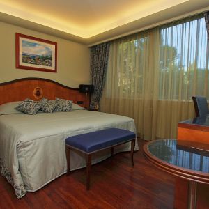 Hotel More