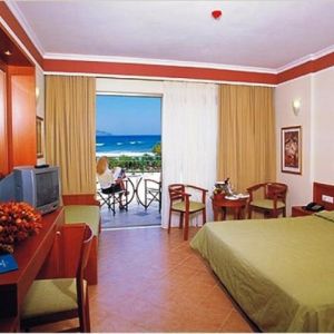 Hotel Hydramis Palace Beach Resort