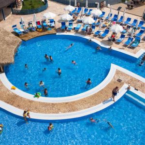 Pensiunea Peninsula Resort