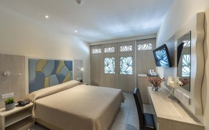 Tofinis Hotel