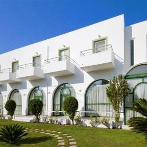 Hotel Alexandra Beach