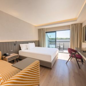 The X Belek