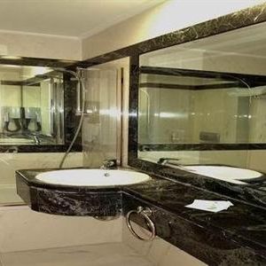 Hotel Astron