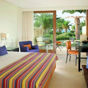 Hotel Kernos Beach