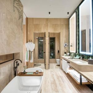 Hotel Regnum the Crown