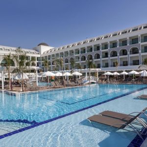 Hotel Karmir Resort and Spa