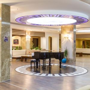 Lucida Beach Hotel