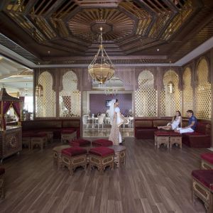 Hotel Crystal Palace Luxury Resort and Spa