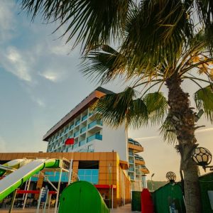 Throne Beach Resort Side