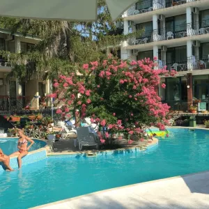 Hotel Briz