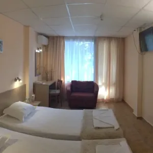 Hotel Briz